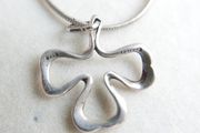 Vintage Sterling Silver Shamrock Pendant (L18" - 4,79g)