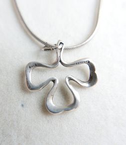 Vintage Sterling Silver Shamrock Pendant (L18" - 4,79g)