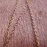 ladies 9ct gold chain and pendant Image 6