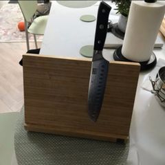 Magnetic Knife Stand