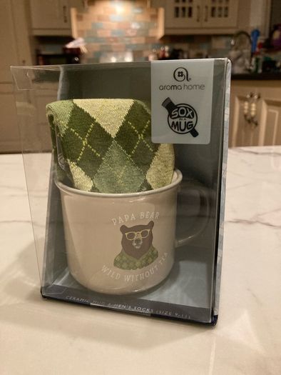 Papa Bear Sox in a Mug