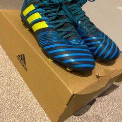 Nemesis 17.3 football boots