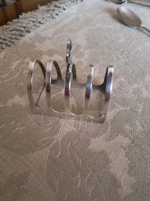 Sterling Silver Toast Rack.