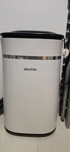 Air Dehumidifier and Purifier