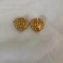 Vintage Clip on Earrings Image 2