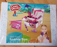 BNIB 1000 Piece Sparkle Box
