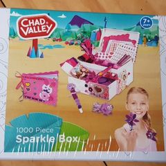 BNIB 1000 Piece Sparkle Box