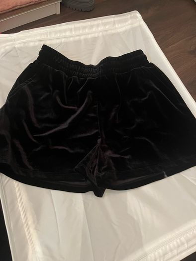 New pieces black velvet shorts size M