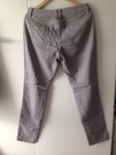 Grey skinny jeans