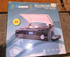 Steepletone MP3 recording 3 speeds record player