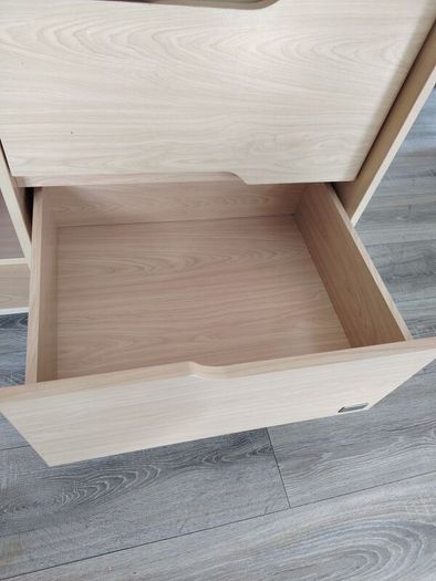 Beautiful chest of drawers/changing unit