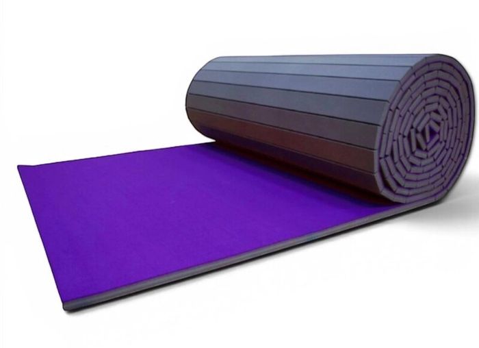 Gymgirl Jobs: Gym mats x3 roll out