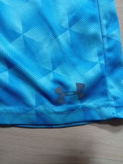 Under Armour T-shirt & Shorts Set ((Age 11-12yrs))