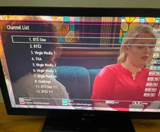 Walker 22'' Ultra-Slim Full HD LED TV - Saorview