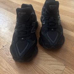 Ladies New Balance 9060 Full Black Trainers