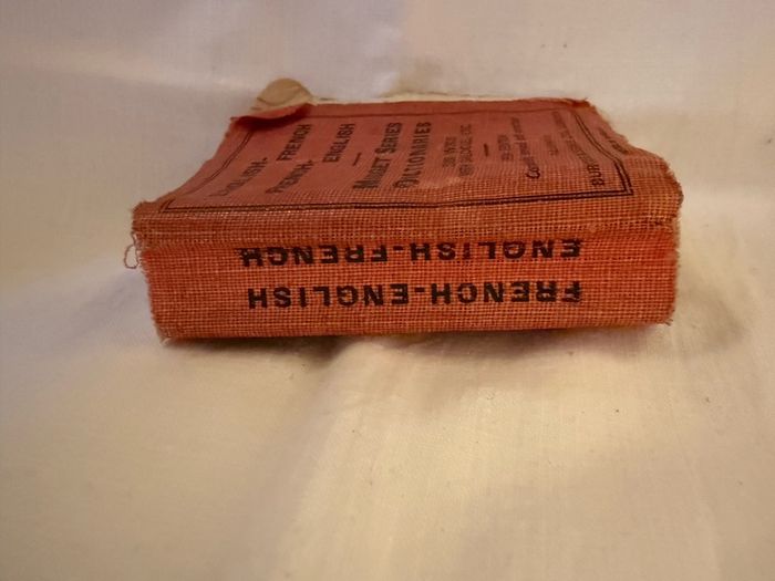 Vintage Midget series English / French dictionary 1933 edition  World war 2 pocket vest solider resource translator dictionary