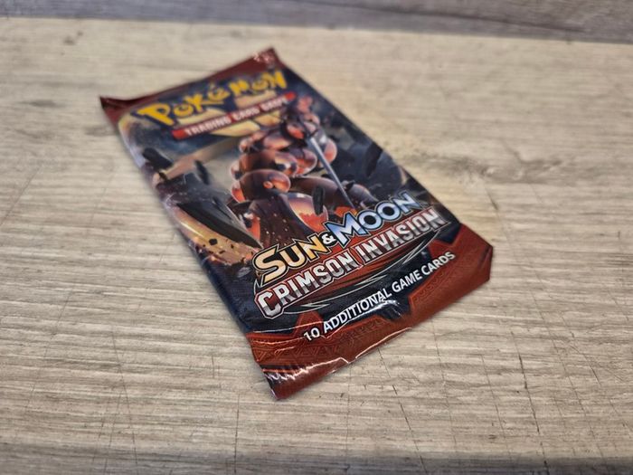 Pokemon 2017 Sun & Moon Crimson Invasion 10 Card Pack