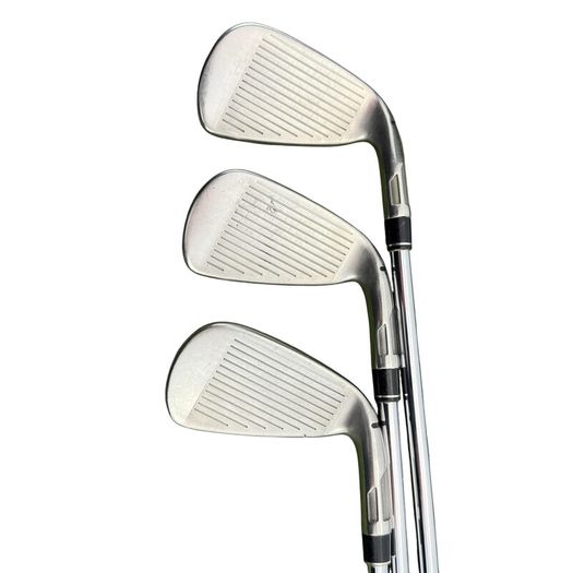 Taylormade Stealth Irons / 5-Pw / Dynamic Gold 95 R300 Regular / Left Hand
