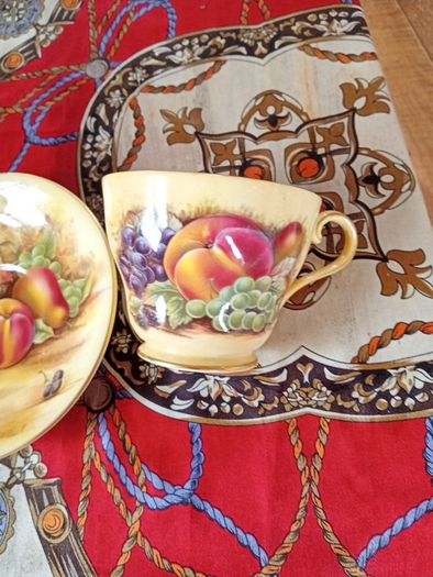 orchard gold aynsley