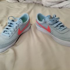 Nike runners girls