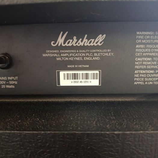Marshall MB15 Bass Amp