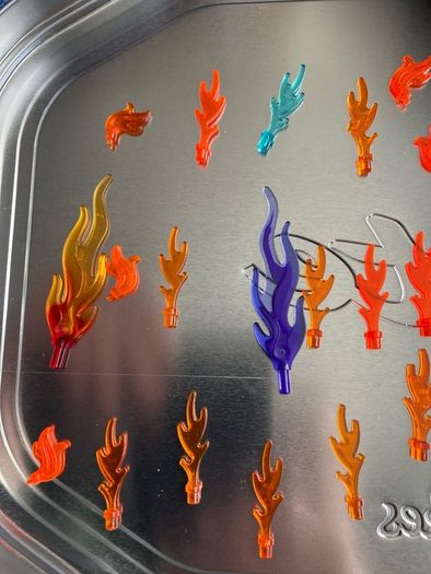 lego flame pieces castle Harry Potter etc x30
