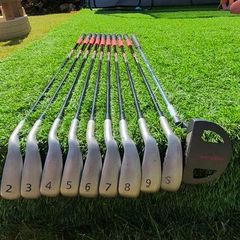 Hippo irons plus putter
