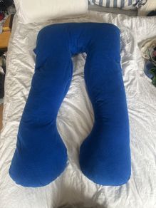 large pregnancy pillow