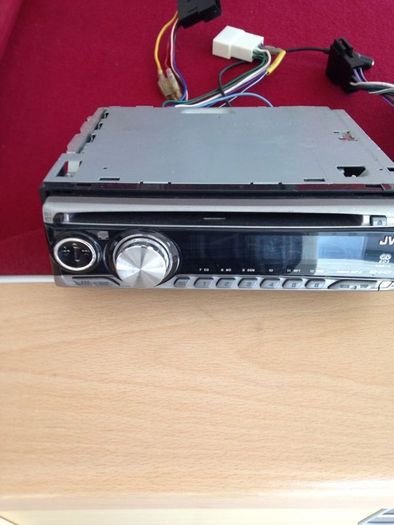 JVC car stereo with 12 disc changer and remote