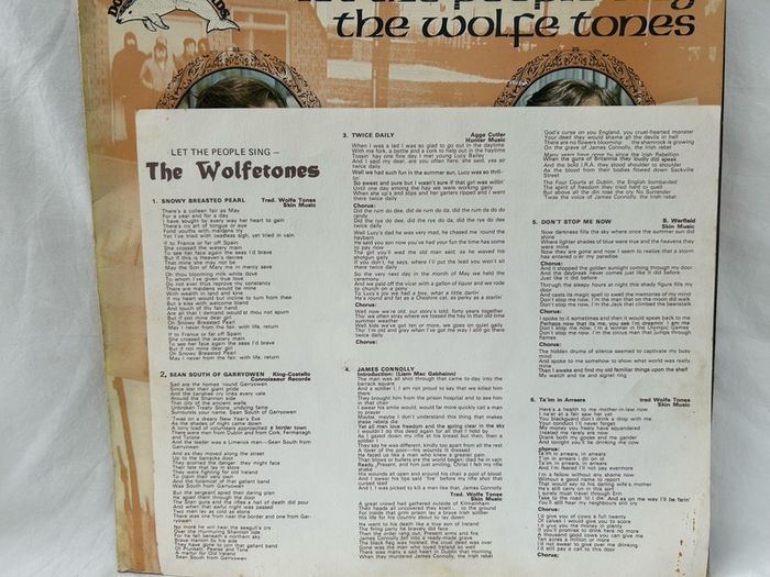 Wolfe Tones Let The People Sing LP 1972 Irish Press DOL 1004 A1/B1 + Insert