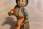 Vintage Goebel Figurine
