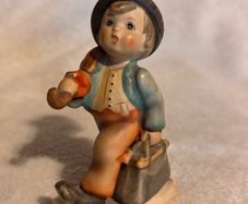 Vintage Goebel Figurine