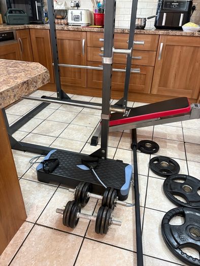 Beautiful Full Gym Weightlifting Set Up, Power Rack, Olympic Bumper Weights, Bench + Dumbbells +more