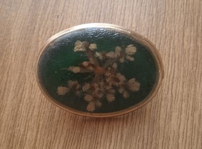brooch