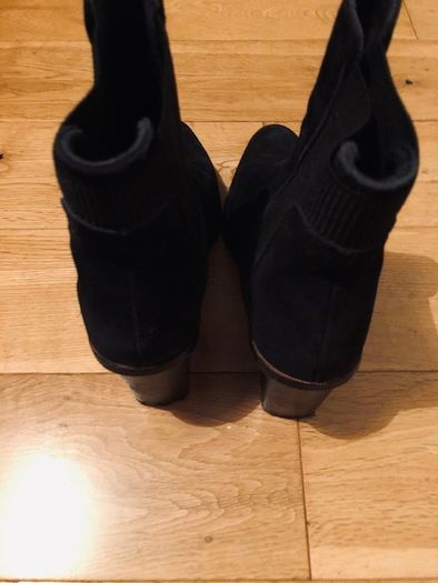 Ladies boots size 40