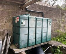 Oil tank