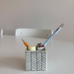 Small herringbone planter / pen & pencil holder