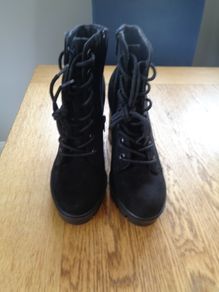 Ladies Suede Boots for Sale