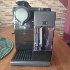 DeLonghi Nespresso Coffee Machine