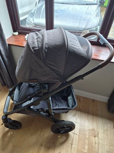 UppaBaby Vista V2