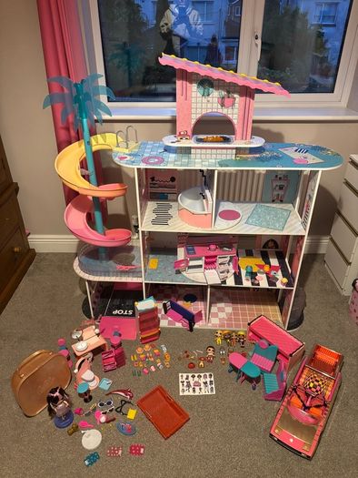Lol doll house & Extras