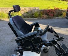 Quickie Jive M Electric Wheelchair - Excellent Condition with Powered Seat Lift & Tilt