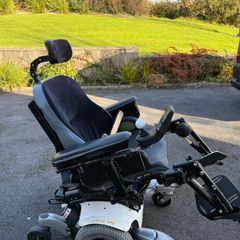 Quickie Jive M Electric Wheelchair - Excellent Condition with Powered Seat Lift & Tilt
