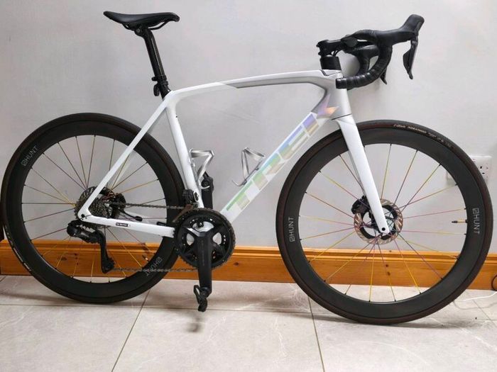 Trek Emonda Carbon Road Bike