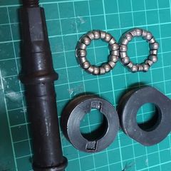 Bottom bracket set