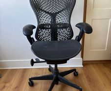 Office chair - Herman Milller Mirra 1