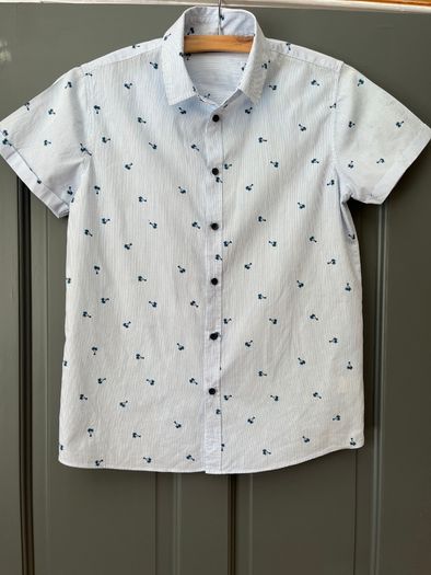 PENNEYS boys short sleeved shirt aged 13-14 years