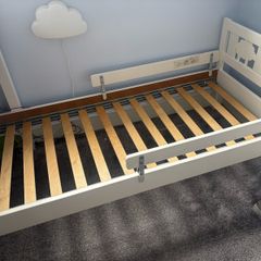 toddler bed
