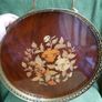 Vintage Beautiful Italian round Sorrento serving tray with burl wood inlay in a brass frame for serving trolleys/tea carts. Image 8