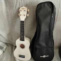 Ukulele Gear4music